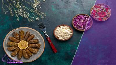 تغذیه بانوان در چهار دوره نوجوانی، جوانی، بارداری و یائسگی متفاوت است. کلسیم برای استخوان، آهن برای خون، اسیدفولیک برای بارداری و امگا ۳ برای آرامش اعصاب ضروری است. ۱۰ سوپرفود مثل اسفناج و سالمون را حتماً بخورید.
