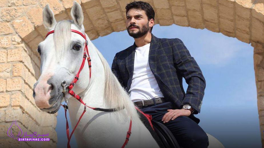 آکین آکینوزو چند ساله است؟ بیوگرافی و فیلم و سریال ها