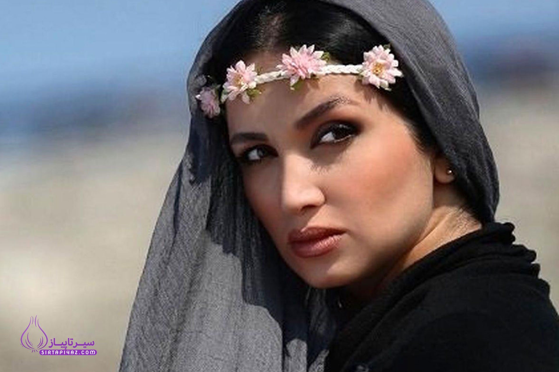 روناک یونسی روناک یونسی