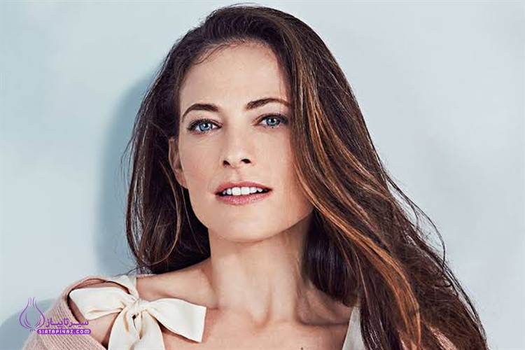 لارا پالور کیست؟ زندگی، جوایز، تئاتر و آثار مهم